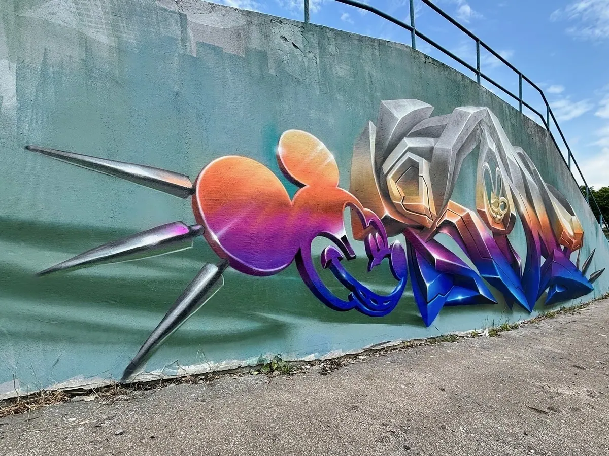 Detail 3D graffiti písmen s farebnými prechodmi
